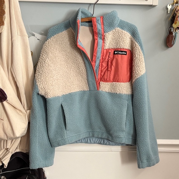 Columbia Two-Tone Fleece Jacket in Blue and Cream - Picture 1 of 1